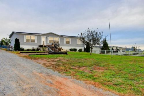 2580 Reed Spg Rd, Sweetwater TN  37874-6073 exterior