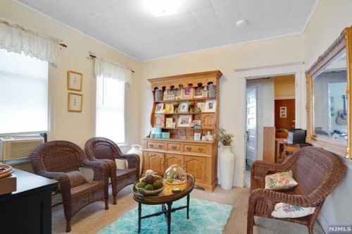 181 Windsor St, Kearny NJ 07032-2132 exterior