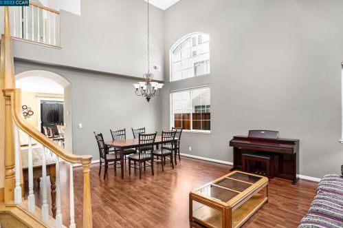 357 Napoleon Dr, San Leandro, CA 94577-1580