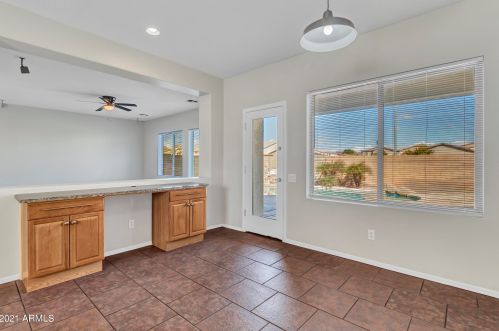 9118 Cypress St, Phoenix AZ 85003-1106 exterior