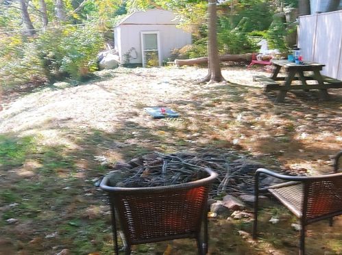 233 Essex Ave, Gloucester MA 01930-4927 exterior