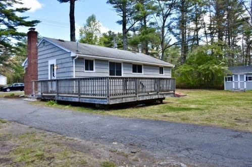 278 Carver Rd, Plymouth MA 02360-4653 exterior