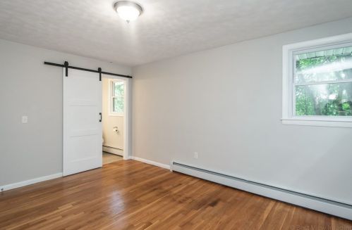 65 Flagg St, Worcester MA  01602-1452 exterior