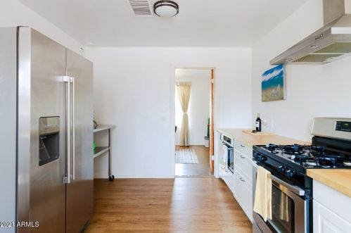 1631 Catalina Dr, Phoenix AZ 85018-7212 exterior