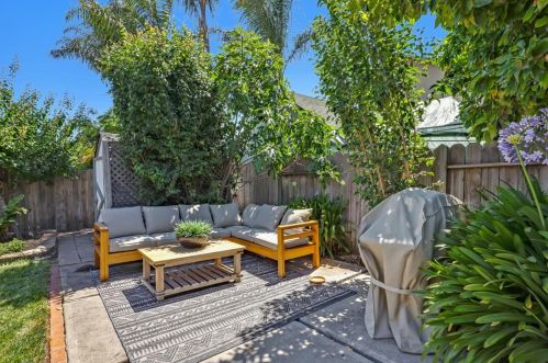 15057 Dewey St, San Leandro CA  94579-1605 exterior