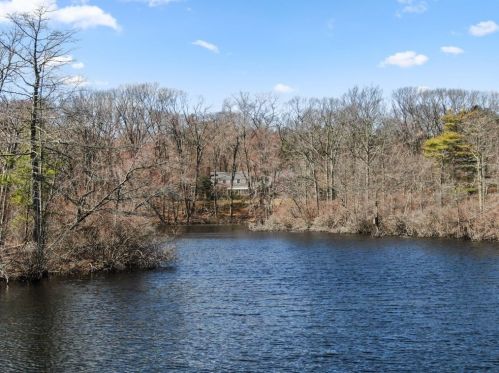 414 Westfield St, Dedham MA 02026-5626 exterior