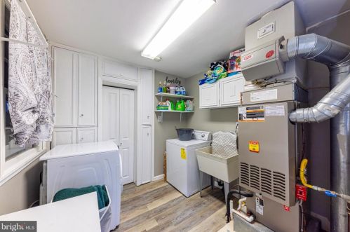 20 Beech Pl, West Deptford NJ 08096-3301 exterior