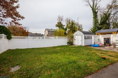 27 Mt Pleasant Ave, Belleville NJ 07109-2021 exterior