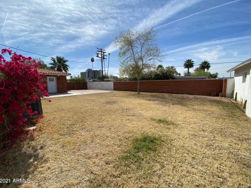 1631 Catalina Dr, Phoenix AZ 85018-7212 exterior