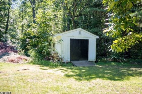 31 Courtland Dr, Wantage NJ  07461-1711 exterior