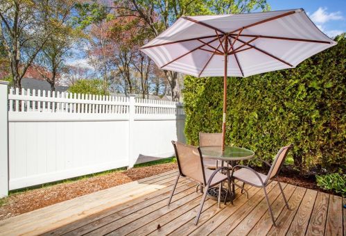 125 Highland St, Taunton MA 02780-4700 exterior