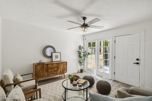 15801 29th St, Phoenix, AZ 85032-3704