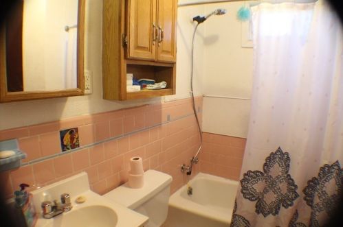 563 Whipple St, Fall River MA 02724-3433 exterior