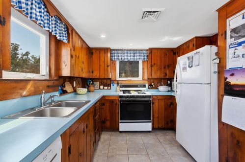 115 Seagull Rd, Chatham MA  02633-2562 exterior