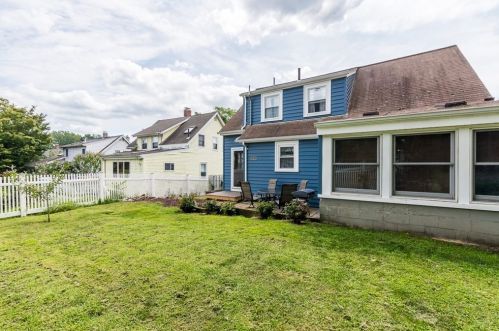 27 Fairfield St, Dedham MA 02026-1405 exterior