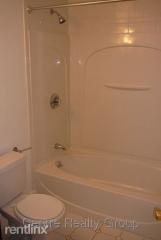 90 Madison Ave, Newton MA  02460-1905 exterior