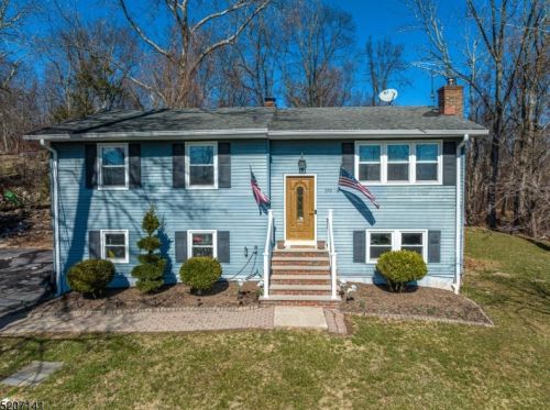 370 Shire Rd, Milford NJ  08848-1720 exterior