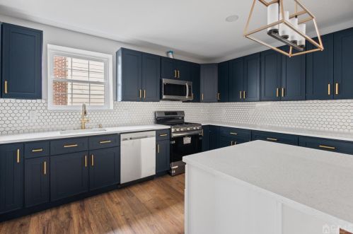 134 Un St, Carteret NJ 07008-3326 exterior