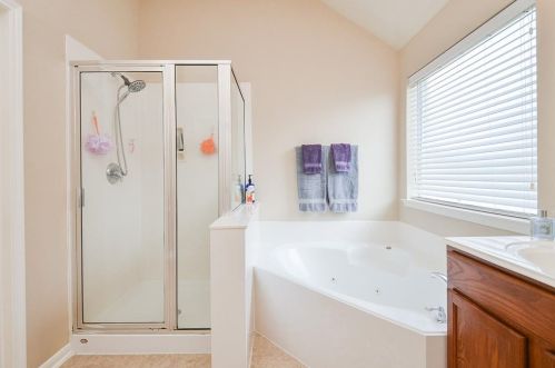 9111 Bonbrook Bnd Ln, Richmond TX 77469-4730 exterior