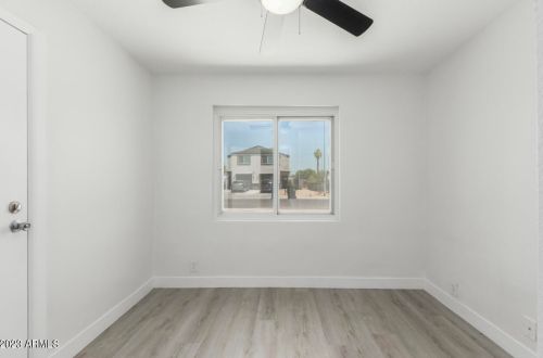 912 4 Ave, Phoenix AZ 85013-3034 exterior