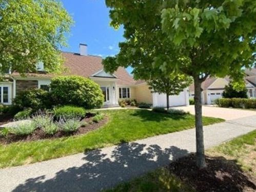 17 English Cmns, Topsfield, MA 01983-2235