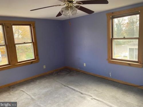 406 Dupont Ave, West Deptford NJ 08066-1169 exterior