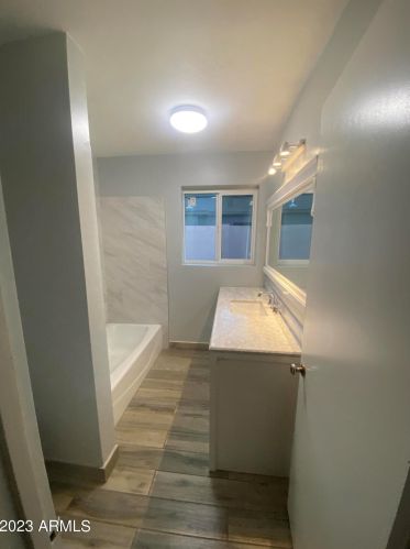 4109 Catalina Dr, Phoenix AZ 85031-3841 exterior