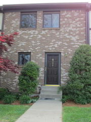 9374 Loch Lea Ln, Louisville, KY 40291-1482