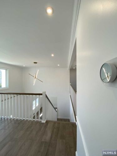 73 Merritt Ave, Cresskill NJ  07626-2419 exterior