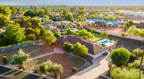 4450 54th St, Phoenix AZ 85018-1905 exterior