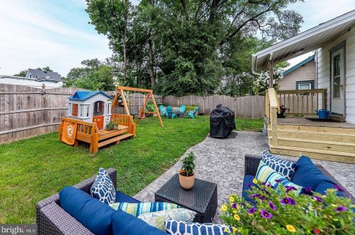 122 Sta Dr, West Deptford NJ 08096-3543 exterior