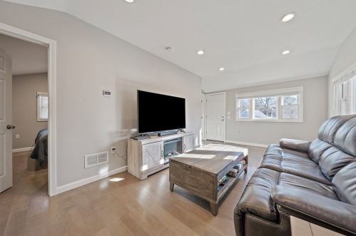 19 Jackson St, Plymouth MA 02360-5717 exterior