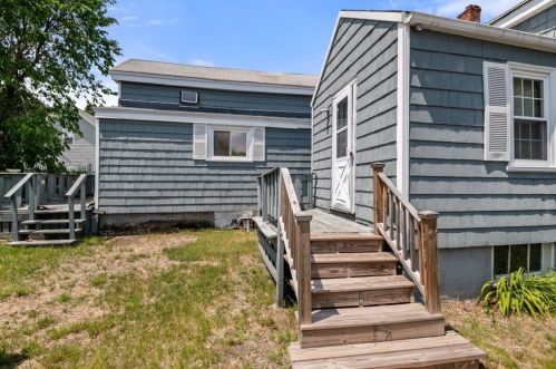 68 Gardner St, Newton MA 02458-1405 exterior