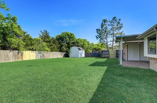 6206 Coral Ln, Garland TX 75048-3380 exterior