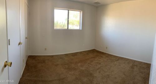 1739 Behrend Dr, Phoenix AZ 85050-7922 exterior