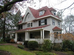 1545 Beacon St, Newton, MA 02468-1507