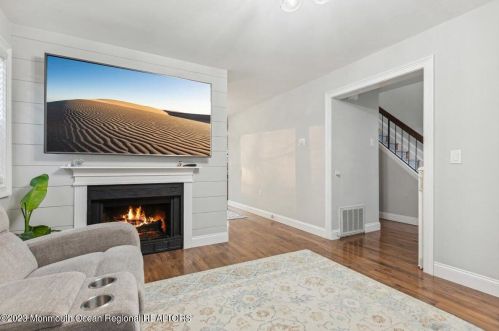 600 Violet Ln, Jackson Twp NJ  08527-4152 exterior