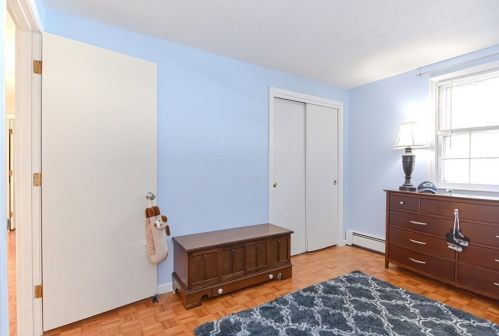 22 Mohegan St, Norfolk MA 02056-1125 exterior