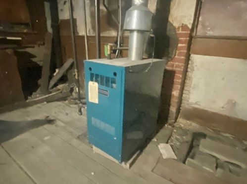 42 Summer St, Lawrence MA 01840-1718 exterior