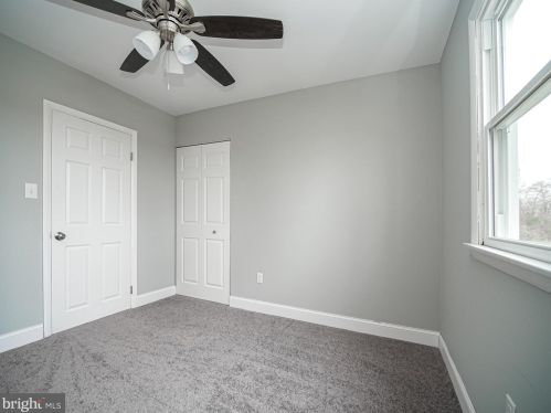 145 Crown Point Rd, West Deptford NJ  08093-1131 exterior