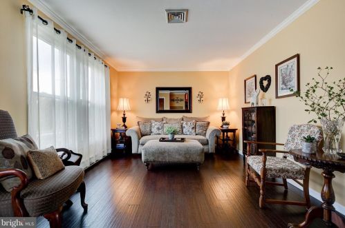 1157 Mantua Pike, West Deptford NJ 08097-1229 exterior