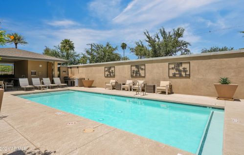 1400 Bethany Home Rd, Phoenix AZ  85014-2004 exterior