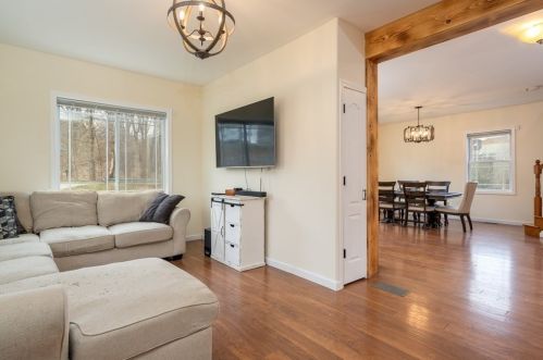 23 Russellville Rd, Montgomery MA 01085-1187 exterior