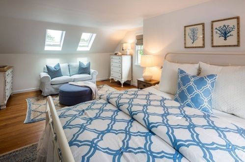 74 Ellis St, Chatham MA  02633-1881 exterior