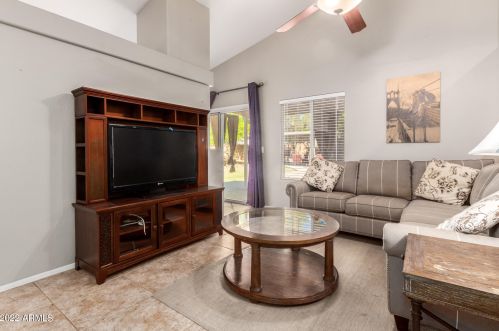 16630 29 St, Phoenix AZ 85032-3726 exterior