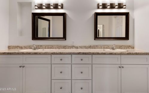 4115 Cinnabar Ave, Phoenix AZ 85020-1734 exterior