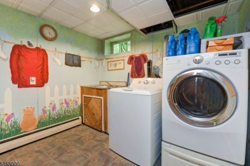 13 Beech Ct, Skyline Lakes NJ 07456-2503 exterior