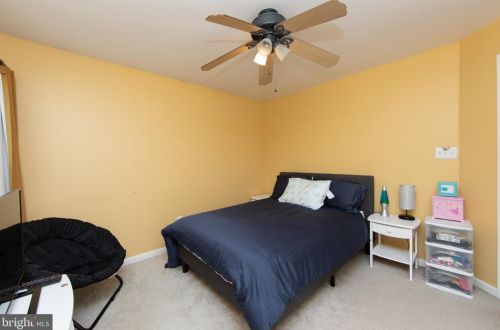 36 Hackemore St, Burlington NJ 08016-3056 exterior