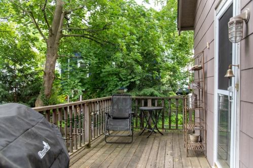 46 Blossom St, Arlington MA 02474-2639 exterior