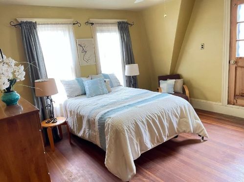 135 Central Ave, Everett MA 02149-2226 exterior